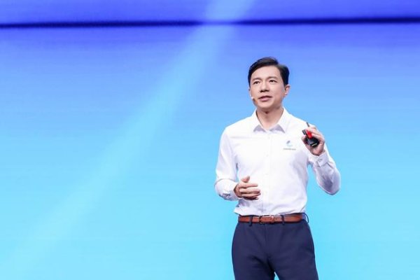 旺润配资 百度李彦宏：大模型厂商卷生卷死，应用才是王者