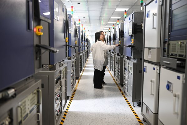 镕盛配资 战略性新兴产业构筑增长引擎 上市公司年报勾勒中国经济“向新力”